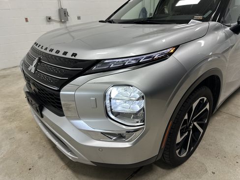 Used 2024 Mitsubishi Outlander SE AWD/4WD image 6