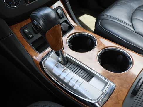 Used 2009 Buick Enclave CXL w/ Entertainment Package #2 image 15