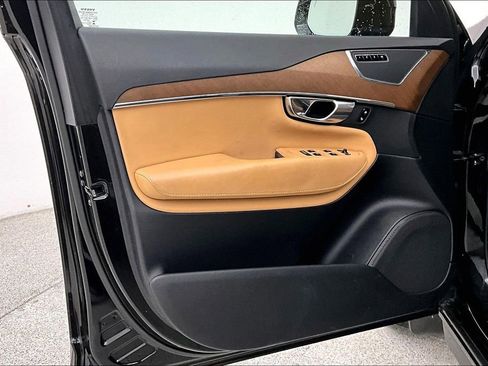 Used 2017 Volvo XC90 T6 Inscription w/ Vision Package image 23