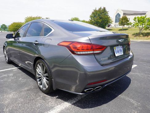 Used 2015 Hyundai Genesis 5.0 RWD image 12
