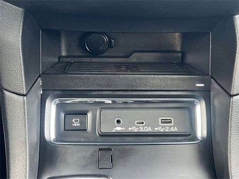 Used 2023 Subaru Ascent Limited w/ Technology Package image 15