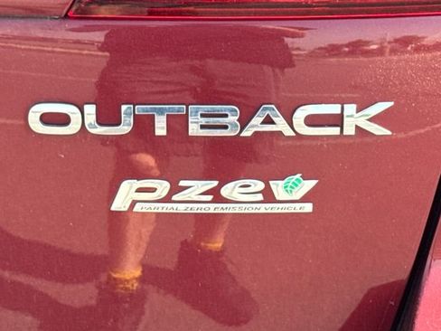 Used 2013 Subaru Outback 2.5i Limited AWD/4WD image 17