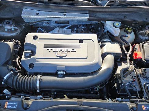 Used 2020 Cadillac XT4 Premium Luxury image 32