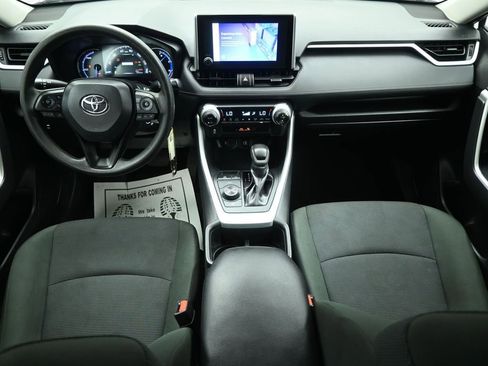 Used 2024 Toyota RAV4 LE image 20