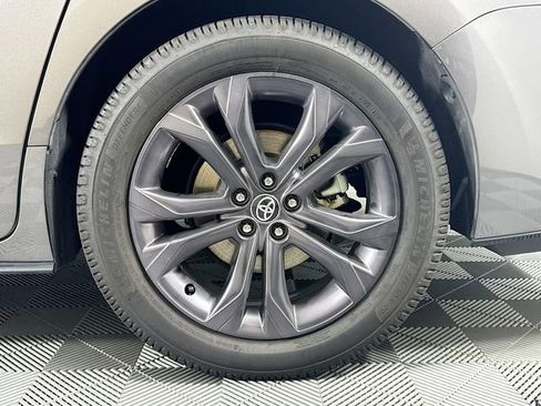 Used 2021 Toyota Sienna XSE image 46