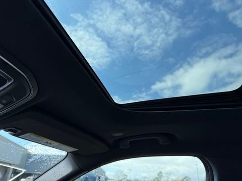 Used 2024 Jeep Grand Cherokee L Altitude image 21