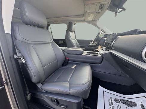 New 2025 Ford Expedition Max Active image 32