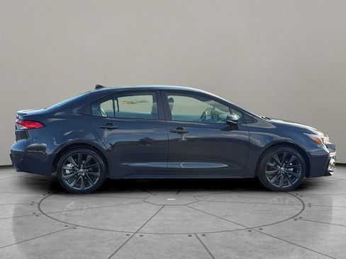 Certified 2025 Toyota Corolla SE w/ Convenience Package image 7