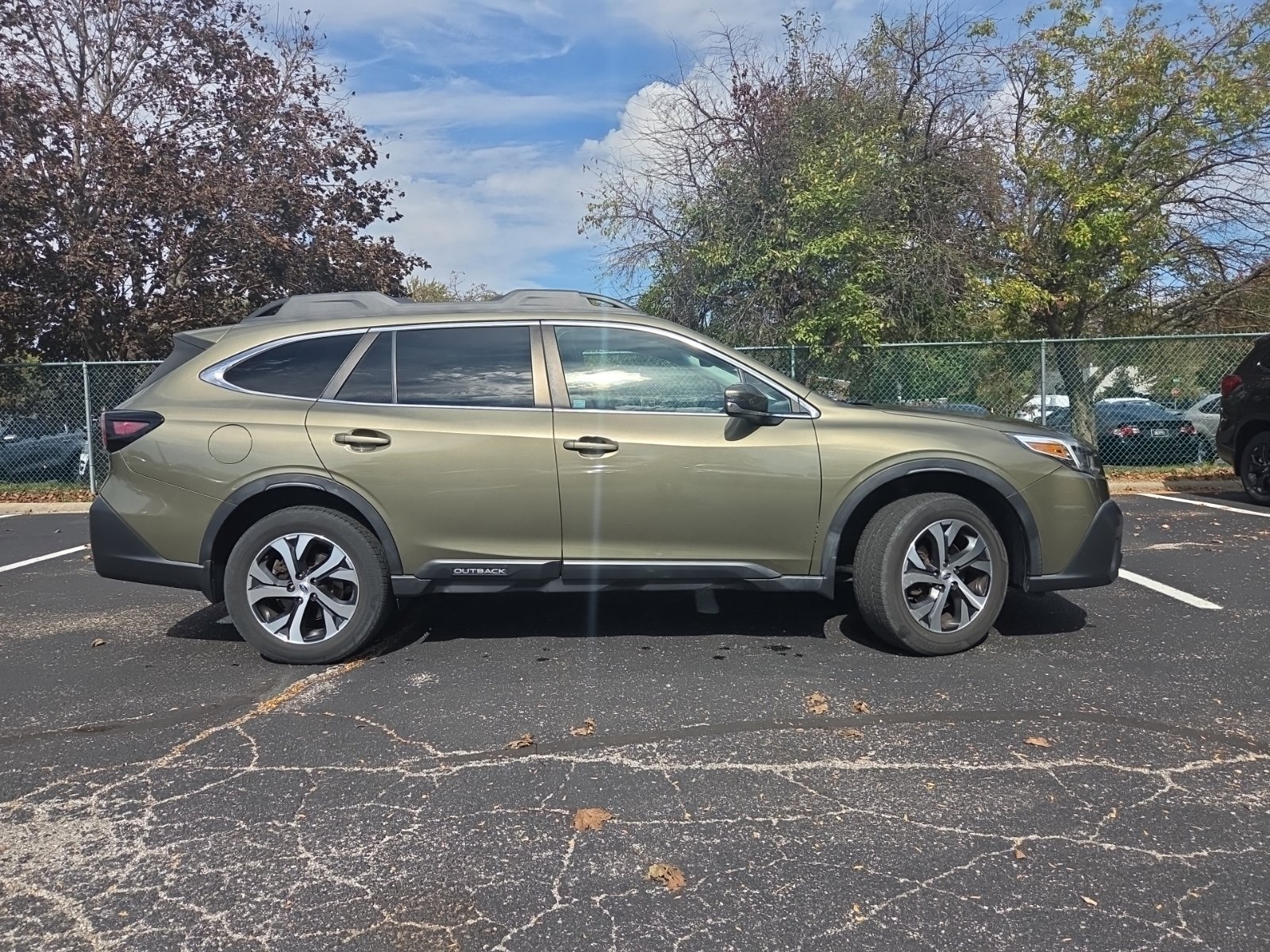 Used 2020 Subaru Outback Limited w/ Popular Package #2 AWD/4WD image 2