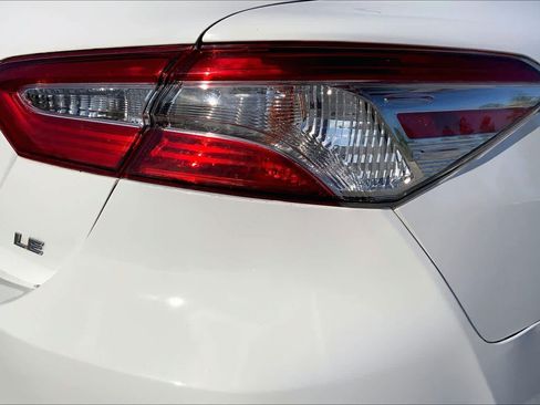 Used 2020 Toyota Camry LE FWD image 30