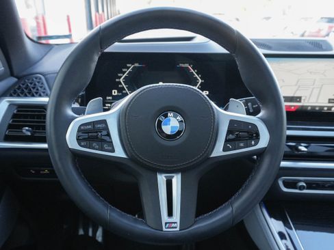 Certified 2025 BMW X5 M60i w/ Executive Package image 14