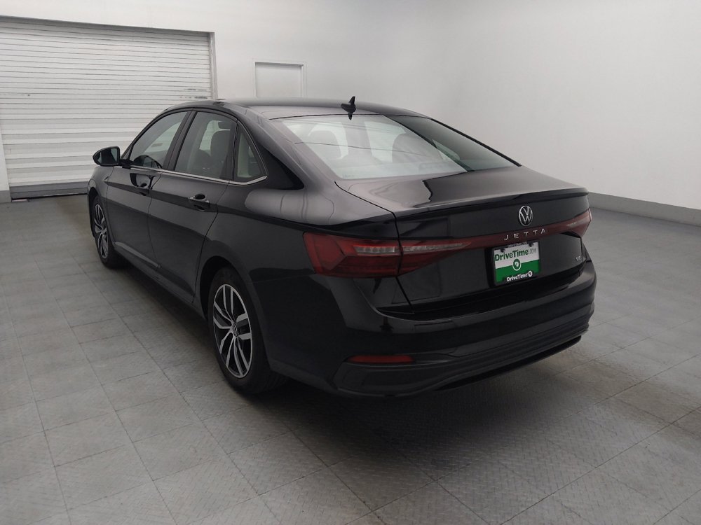 Used 2025 Volkswagen Jetta SE FWD image 5