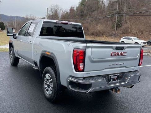 Used 2023 GMC Sierra 2500 SLE w/ SLE Value Package; image 3