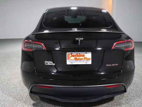 Used 2021 Tesla Model Y Performance AWD/4WD image 8