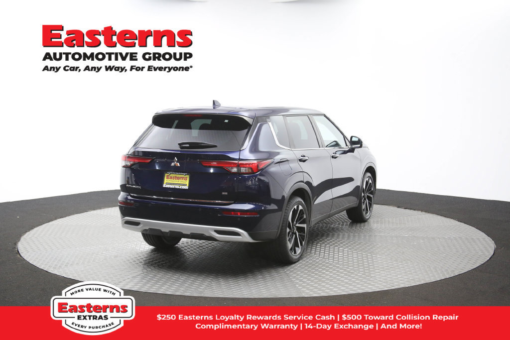 Used 2023 Mitsubishi Outlander SE AWD/4WD image 41