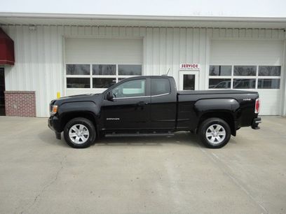 Used 2015 GMC Canyon SLE