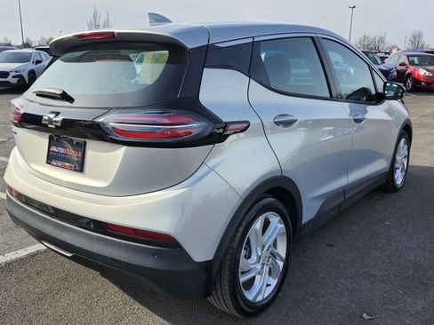 Used 2023 Chevrolet Bolt LT image 17