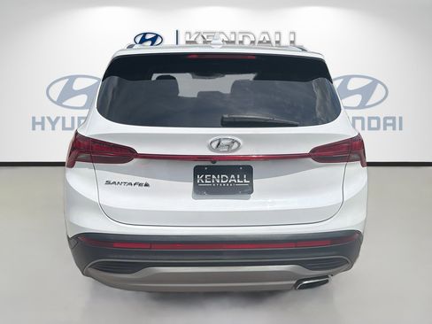 Used 2022 Hyundai Santa Fe SE FWD image 5
