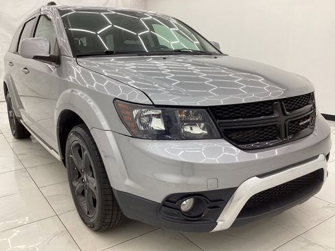 Used 2019 Dodge Journey Crossroad w/ Popular Equipment Group AWD/4WD image 3