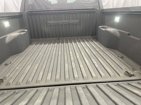 Used 2024 Toyota Tacoma TRD Sport AWD/4WD image 23