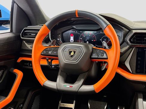 Used 2025 Lamborghini Urus SE AWD/4WD image 19