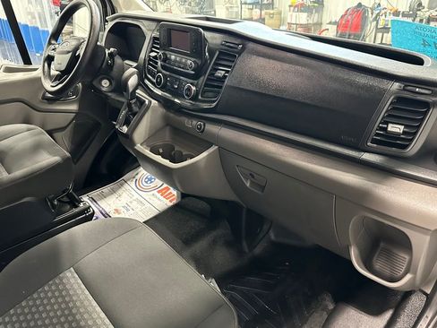 Used 2023 Ford Transit 350 XL image 32
