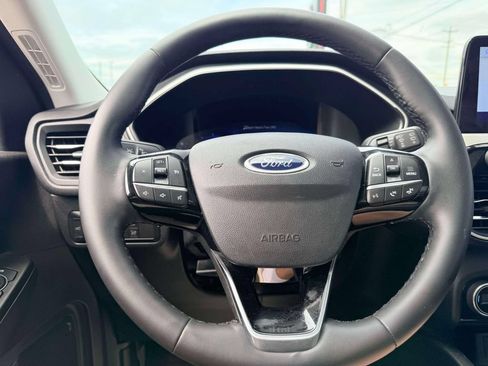 Used 2021 Ford Escape SEL w/ Technology Package AWD/4WD image 20