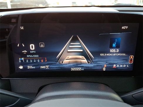 Used 2024 Chevrolet Traverse LT image 22