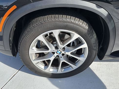 Used 2025 BMW X5 xDrive40i w/ Premium Package image 32
