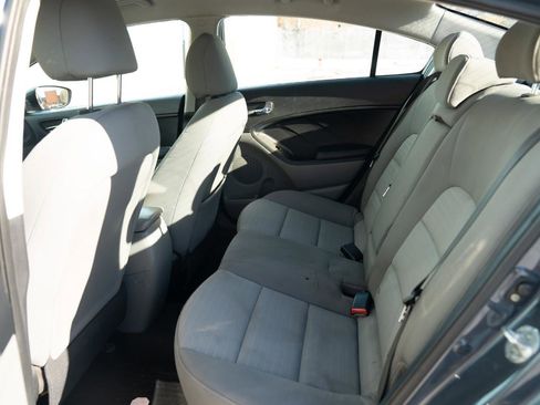 Used 2015 Kia Forte EX w/ UVO Package W/17" Alloys image 23