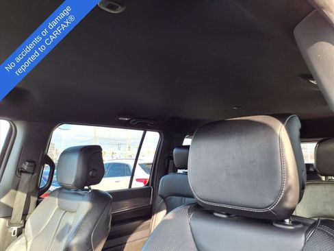 Used 2024 Jeep Wagoneer Series II w/ Flexible Seating Group image 19