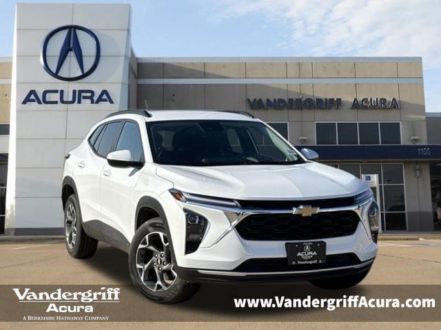 Used 2026 Chevrolet Trax LT FWD image 1