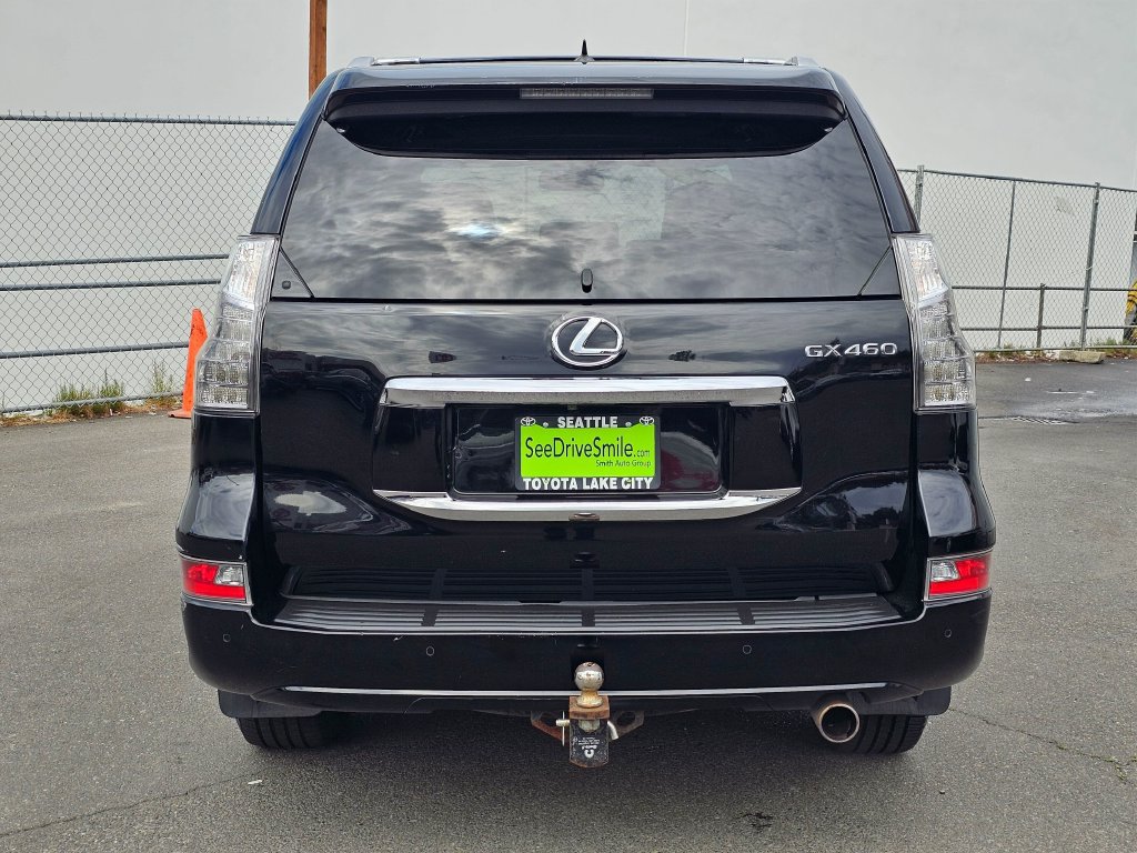 Used 2015 Lexus GX 460 w/ Premium Package AWD/4WD image 6