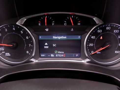 Used 2024 GMC Terrain SLT w/ Infotainment Package II FWD image 26