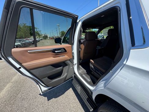 New 2026 Chevrolet Tahoe High Country RWD image 19
