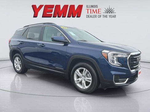 Used 2023 GMC Terrain SLE w/ Driver Convenience Package image 1