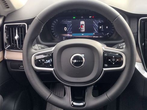 New 2026 Volvo XC90 B6 Plus w/ Protection Package Premier image 24