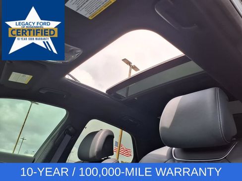 Used 2024 Genesis GV70 3.5T Sport w/ Sport Advanced Package AWD/4WD image 17