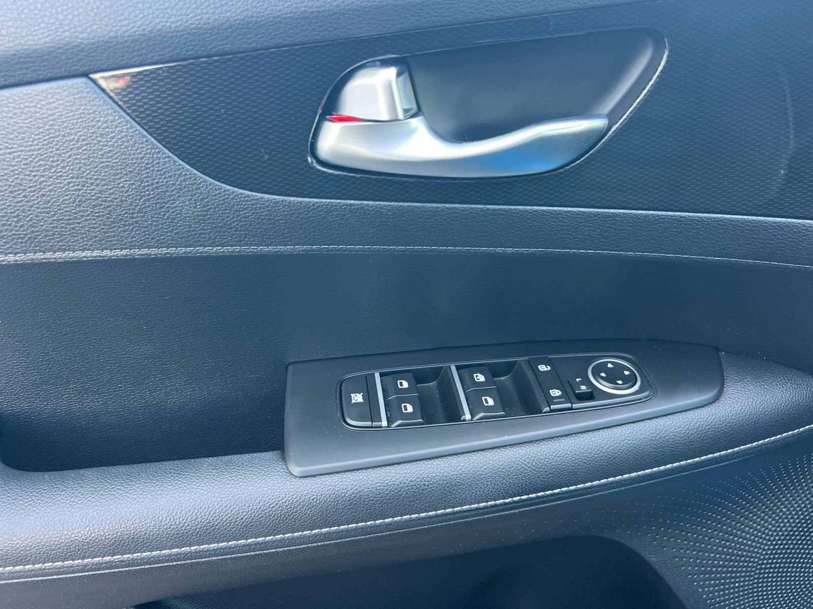 Certified 2023 Kia Forte GT-Line w/ GT-Line Premium Package FWD image 10