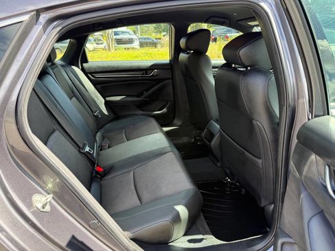 Used 2019 Honda Accord Sport image 13
