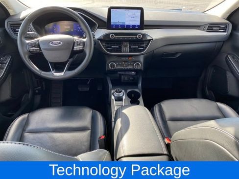 Used 2022 Ford Escape SEL w/ Technology Package FWD image 4