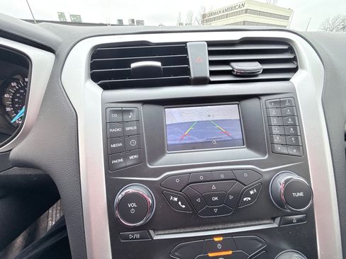 Used 2015 Ford Fusion SE w/ Equipment Group 201A image 13