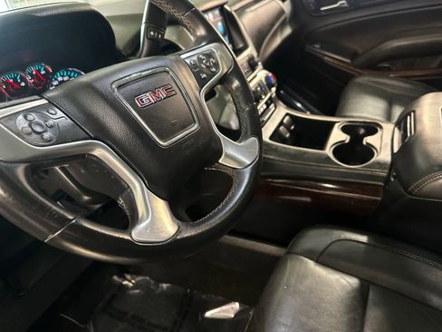 Used 2018 GMC Yukon XL SLT RWD image 12