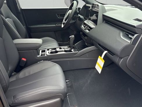 New 2026 Subaru Outback Limited AWD/4WD image 14