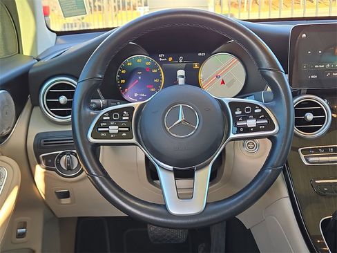 Used 2021 Mercedes-Benz GLC 300 GLC 300 image 19