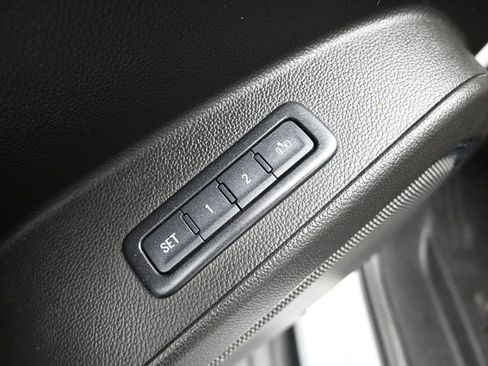 Used 2018 GMC Yukon Denali image 21