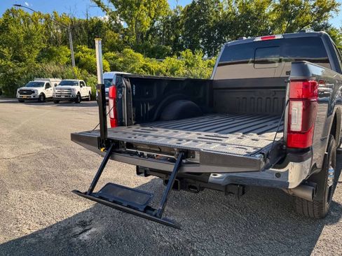 Used 2021 Ford F350 Lariat w/ Lariat Ultimate Package AWD/4WD image 18