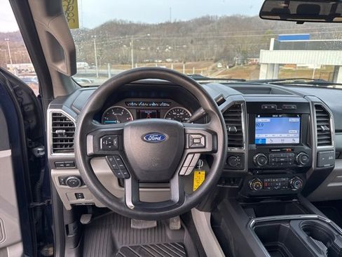 Used 2017 Ford F250 XLT w/ XLT Premium Package image 13