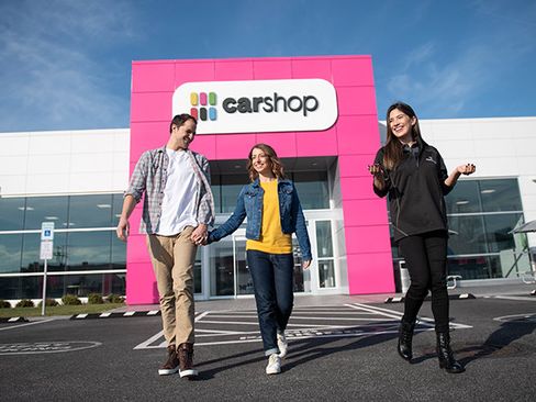 Used 2025 Jeep Wrangler Unlimited Sahara AWD/4WD image 4
