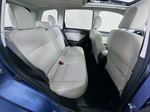 Used 2015 Subaru Forester 2.5i Premium AWD/4WD image 9